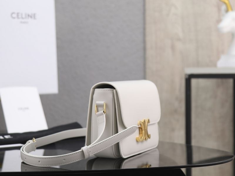 Ce1i*e triomphe bags